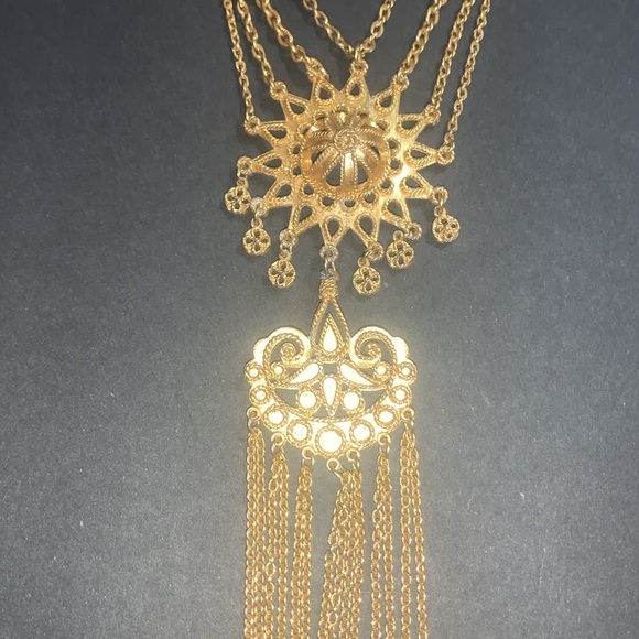 Stunning… Gold Art Nouveau Large 40 inch necklace - Picture 4 of 13